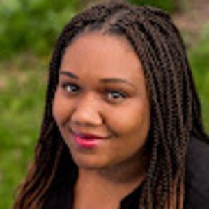 Meet your Posher, Amira rose